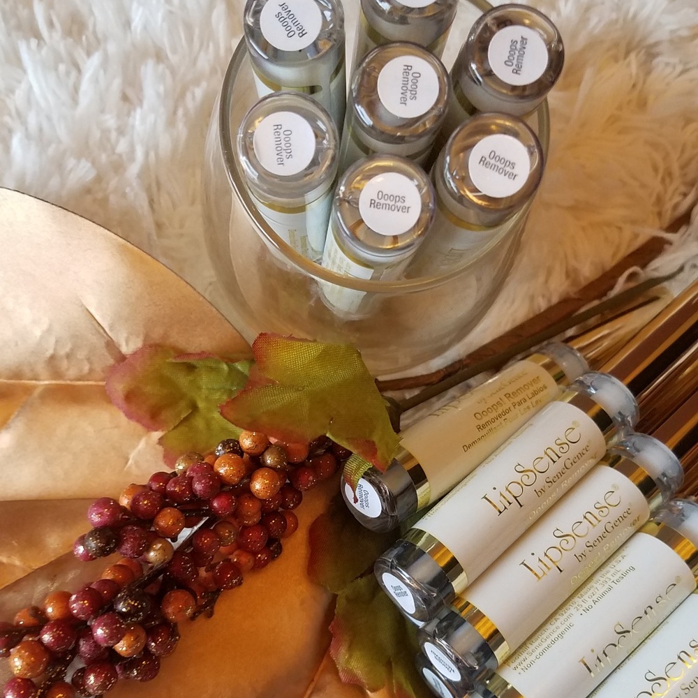 SEALED LipSense OOPS Remover